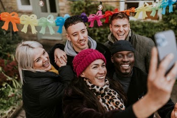 Diverse friends taking a group | Free Photo - rawpixel