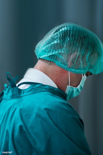 Doctor and medical hero working hard during the coronavirus pandemic | Free  photo - 2300212