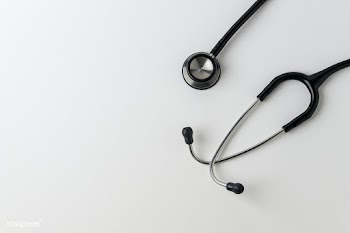 Doctors stethoscope on a white background | Free  photo - 2292813