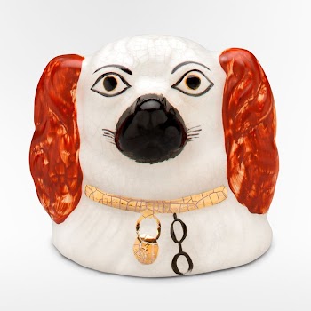 Dog's head ceramic piggy bank | Free Photo - rawpixel