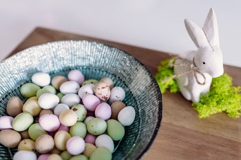 Easter bunny and chocolate eggs 2