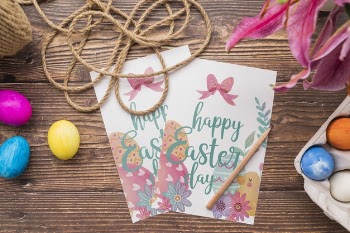 Easter mockup with rope and eggs Free Psd