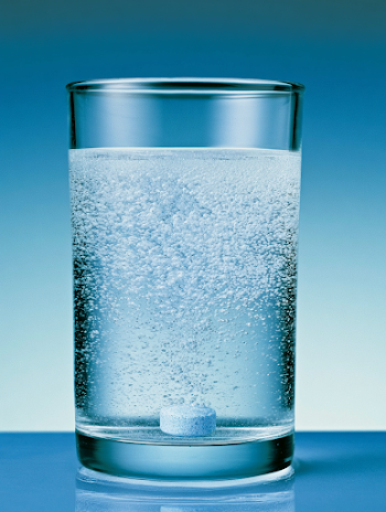Effervescent Tablet in Clear Glass