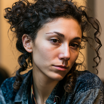 Effortlessly Beautiful: A Casual Portrait