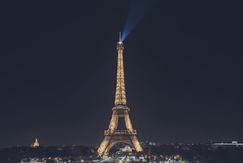 Eiffel Tower, Paris during nighttime