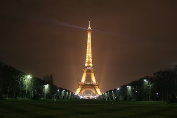 eiffeltower02.jpg