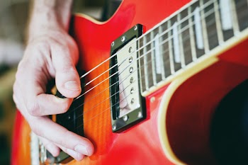 Electric guitar