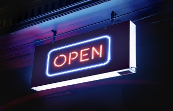 Electrical neon 'open' signage Free Psd