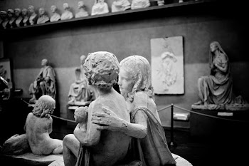          Emotions Of Statues Free Photo     