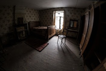 Empty Brown Painted Room