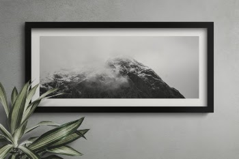 Empty frame on a wall Free Psd