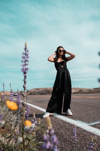 Erica @fashionlush in Borrego Springs during the 2019 Superbloom.