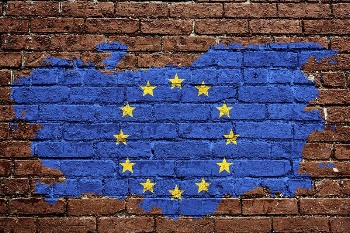 EU flag brick wall graphic | Free Photo - rawpixel