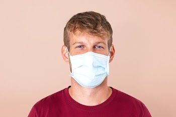 European man wearing face mask in the new… | Free stock photo | High Resolution image