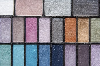 Eye shadow palette, free public | Free Photo - rawpixel