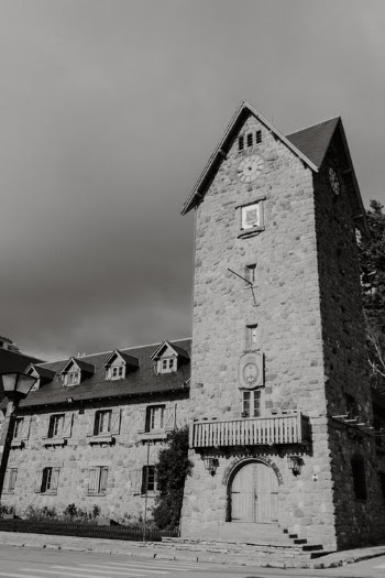 Facade of old castle in street in daytime · Free Stock Photo