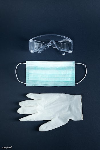 Face mask with goggle and latex gloves for coronavirus protection | Free  photo - 2301685