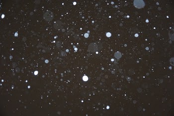 Falling snow on dark sky. | Free Photo - rawpixel