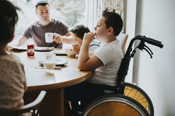 Family having breakfast in the morning | Free Photo - rawpixel