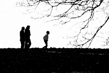 family_silhouette.JPG