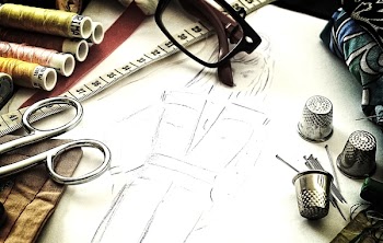  Fashion design - The working tools of a couturière - Grunge noi 