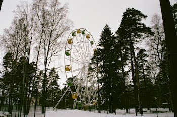 Ferris Wheel during Winter