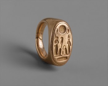 Finger Ring depicting King Akhenaten | Free Photo - rawpixel