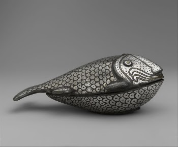 Fish-Shaped Box | Free Photo - rawpixel