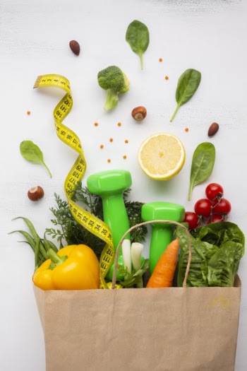 Flat lay of groceries bag Free Photo