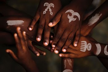 flat-lay photo of person's hands