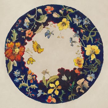 Floral design for a plate | Free Photo - rawpixel