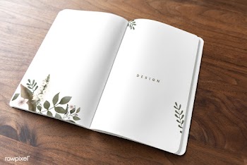 Floral notebook mockup on a wooden table | Free stock psd mockup - 532028
