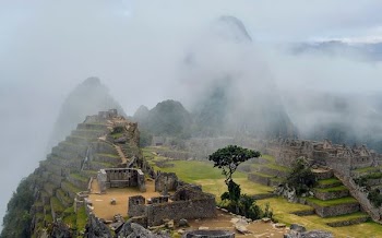 fog-covered mountain scenery