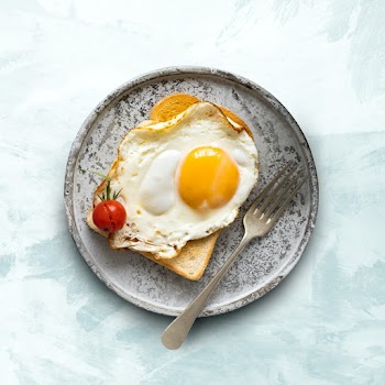 Food mockup sunnyside up eggs on toast flat lay
