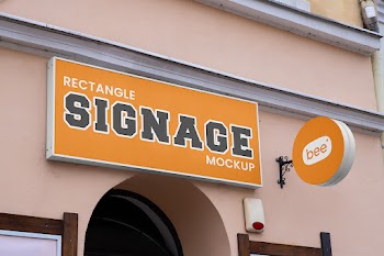 Free Banner with Circle Sign Mockup