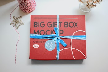 Free Christmas Gift Box Mockup