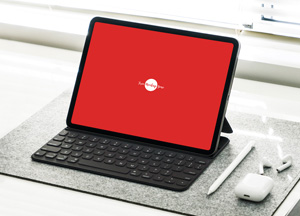 Free iPad Pro Mockup 2018 PSD 