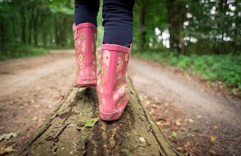 Free kid wearing pink rain | Free Photo - rawpixel