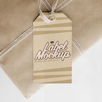 Free Label on Gift Box Mockup