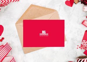Free Love Greeting Card MockUp For Valentine d le 