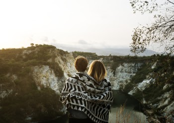 Free Photo of adventure, backpacking, blanket