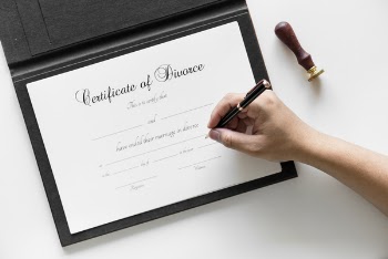 Free Photo of agreement, breakup, certificate