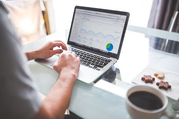 Free Photo of analytics, charts, graphics