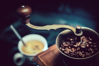 Free Photo of antique, coffee, grinder