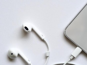 Free Photo of apple, earpods, music
