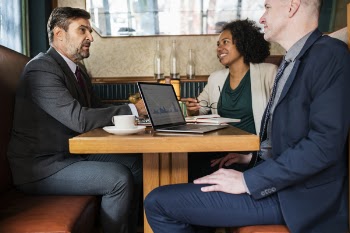 Free Photo of assistant, boss, breakfast