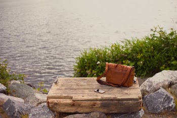 Free Photo of bag, leather, wooden