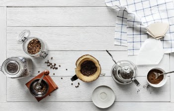 Free Photo of barista, beans, break