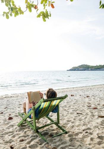 Free Photo of beach, book, calm