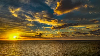 Free Photo of beach, clouds, dawn